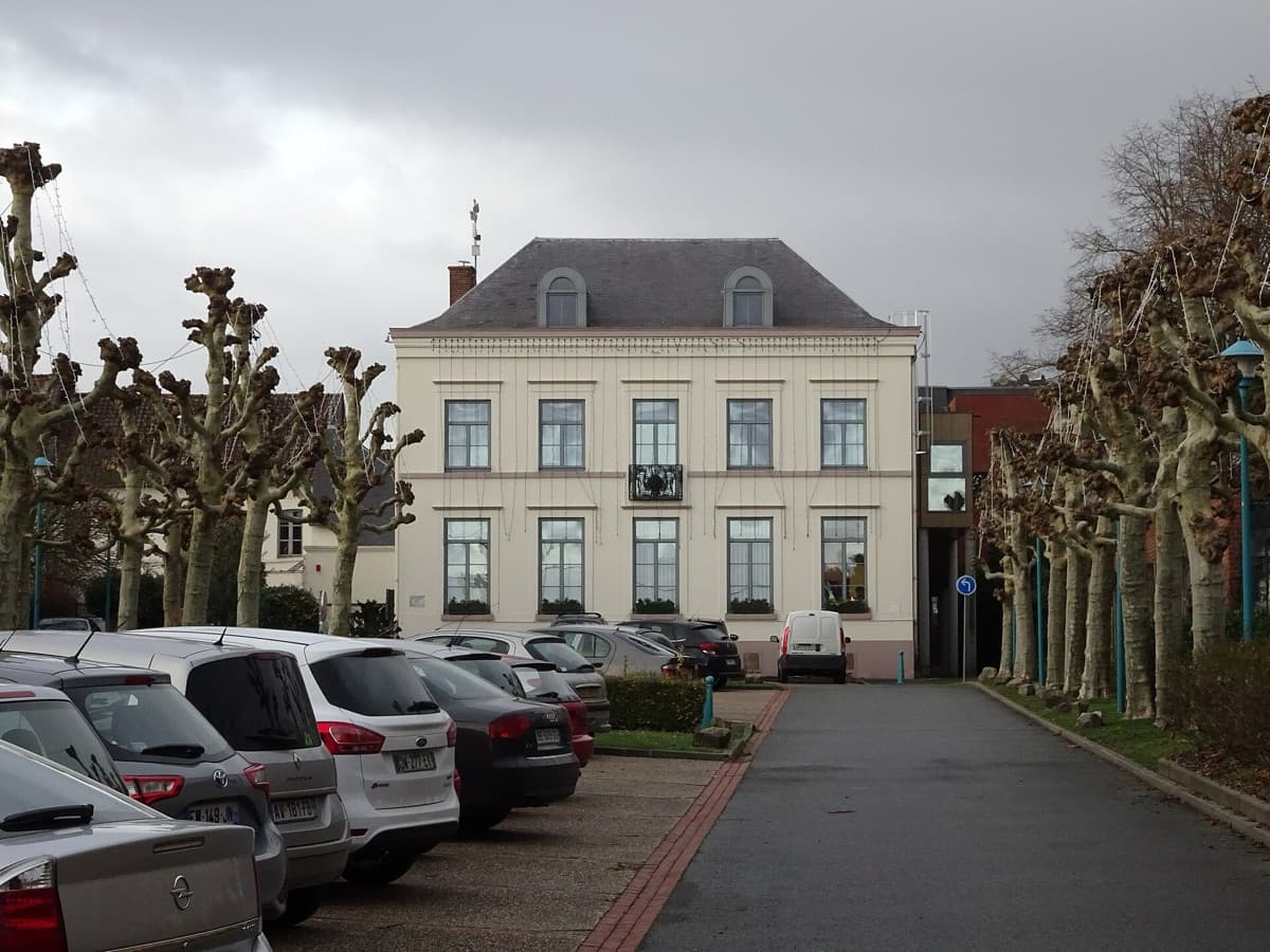 Mairie de Linselles (59126) Mairie de Linselles (59126)