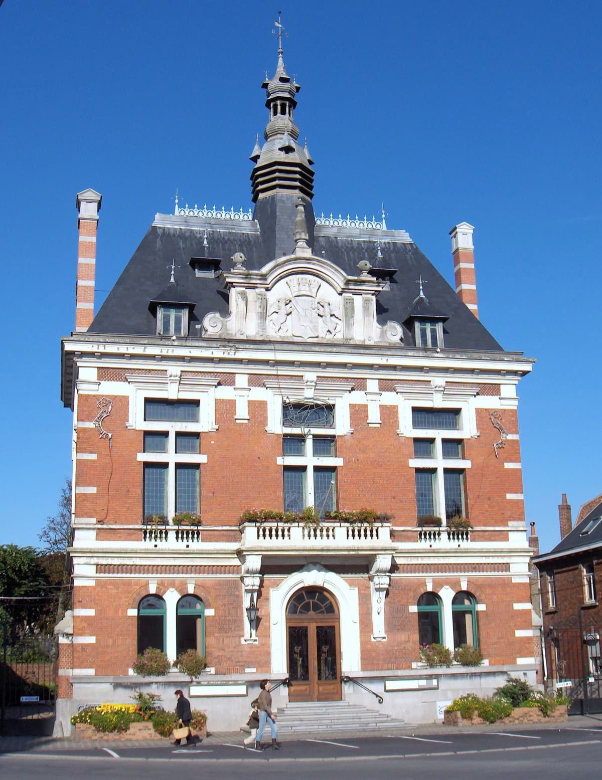 Mairie de Pérenchies (59840) Mairie de Pérenchies (59840)