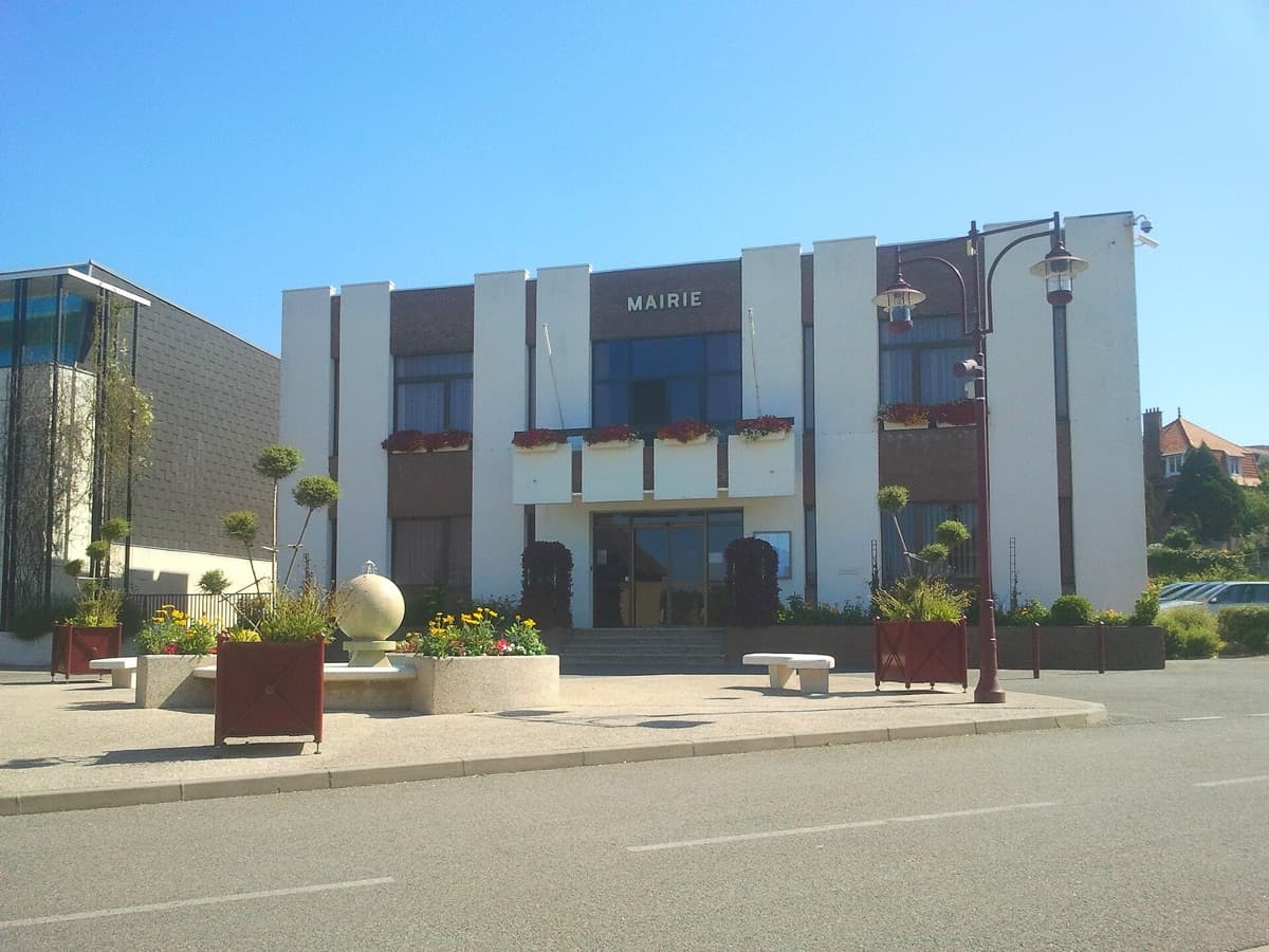 Mairie de Saint-Léonard (62360) Mairie de Saint-Léonard (62360)